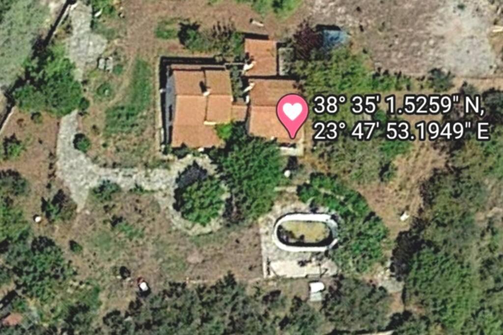 Villa Αρχοντικο Στουσ Προποδεσ Του Ορουσ Διρφυσ Loutsa  Exterior foto